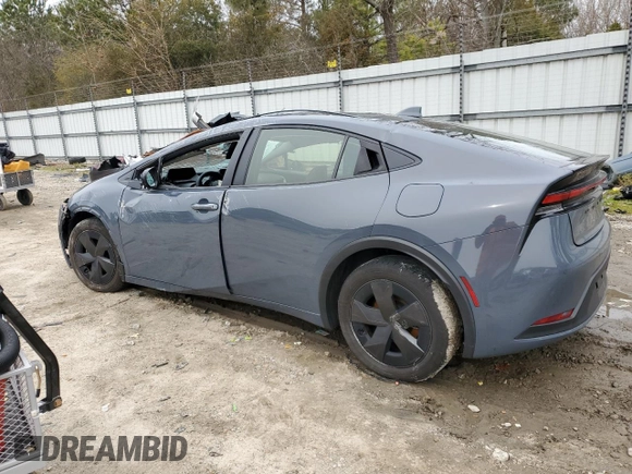 2024 Toyota Prius LE with VIN JTDACAAU9R3026384, listed as a Copart auction lot 47950135 with 21,299 mi miles and Salvage Title. Bid and sale history available at carsss.com. Image 2.