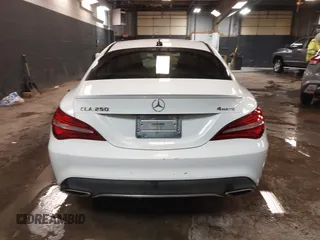 2019 Mercedes-Benz CLA 250 z VIN WDDSJ4GB8KN765229, wystawiony jako IAAI lot #41548902 z przebiegiem 57 608 mil mil oraz . Historia ofert i sprzedaży dostępna na DreamBid. Obrazek 16.