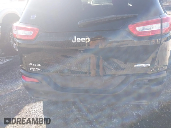 2018 Jeep Cherokee Latitude Plus with VIN 1C4PJMLB0JD507197, listed as a IAAI auction lot 41360448 with 61,877 mi miles and . Bid and sale history available at carsss.com. Image 19.