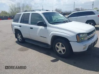2003 Chevrolet TrailBlazer LS with VIN 1GNDT13S432186475, listed as a IAAI auction lot 42051267 with 212,529 mi miles. Bid and sale history available at carsss.com. Image 1.