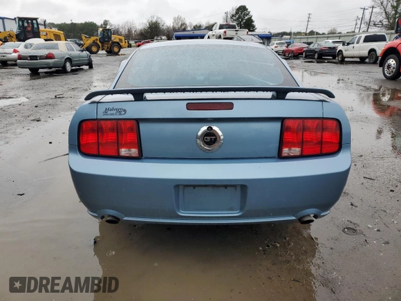 2005 Ford Mustang GT Deluxe z VIN 1ZVFT82H255237843, wystawiony jako Copart lot #44313965 z przebiegiem 128 236 mil mil oraz Szkoda całkowita • Salvage title. Historia ofert i sprzedaży dostępna na DreamBid. Obrazek 6.
