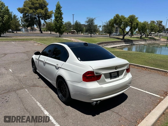 2008 BMW 3 Series 328i with VIN WBAVC53578F008393, listed as a Copart auction lot 64016765 with 159,732 mi miles and Salvage title. Bid and sale history available at DreamBid. Image 3.
