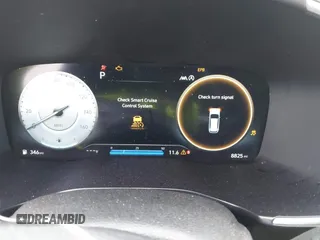 2023 Hyundai Santa Fe SEL z VIN 5NMS34AJ6PH654171, wystawiony jako IAAI lot #41702325 z przebiegiem 8 825 mil mil oraz . Historia ofert i sprzedaży dostępna na DreamBid. Obrazek 7.