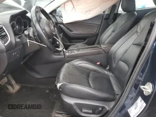 2018 Mazda 3 Grand Touring z VIN 3MZBN1W38JM190398, wystawiony jako Copart lot #53164605 z przebiegiem 74 845 mil mil oraz Szkoda całkowita • Salvage title. Historia ofert i sprzedaży dostępna na DreamBid. Obrazek 7.