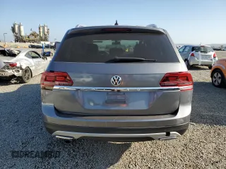 2018 Volkswagen Atlas SE with VIN 1V2KR2CA0JC576975, listed as a Copart auction lot 53897475 with 102,651 mi miles and Salvage title. Bid and sale history available at DreamBid. Image 6.