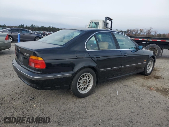 1999 BMW 5 Series 528iA with VIN WBADM6345XGU01081, listed as a Copart auction lot 82130524 with 227,118 mi miles and Clean Title. Bid and sale history available at carsss.com. Image 3.