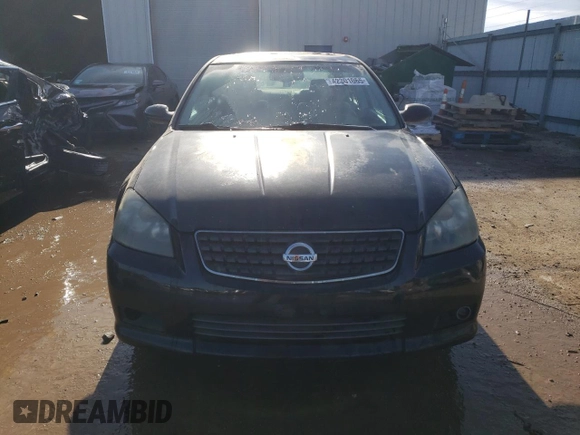 2005 Nissan Altima SE z VIN 1N4BL11E85C252915, wystawiony jako Copart lot #42301065 z przebiegiem 153 015 mil mil oraz Szkoda całkowita • Salvage title. Historia ofert i sprzedaży dostępna na DreamBid. Obrazek 5.