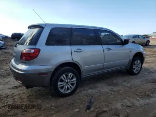 2005 Mitsubishi Outlander LS with VIN JA4LX31F35U025160, listed as a Copart auction lot 43377345 with 185,203 mi miles and Salvage Title. Bid and sale history available at carsss.com. Image 3.