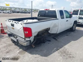 2008 Chevrolet Silverado 1500 Work Truck with VIN 1GCEC19X68Z113851, listed as a IAAI auction lot 41775750 with 227,717 mi miles. Bid and sale history available at carsss.com. Image 4.