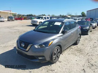 2020 Nissan Kicks SR with VIN 3N1CP5DV7LL514840, listed as a IAAI auction lot 41818362 with 77,891 mi miles. Bid and sale history available at carsss.com. Image 6.