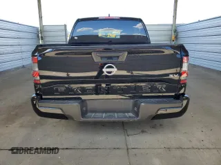 2024 Nissan Frontier SV with VIN 1N6ED1EJ3RN650410, listed as a Copart auction lot 69147654 with 6,483 mi miles and Salvage Title. Bid and sale history available at carsss.com. Image 6.