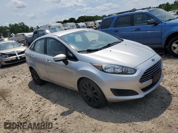 2015 Ford Fiesta S z VIN 3FADP4AJ3FM219154, wystawiony jako Copart lot #63342465 z przebiegiem 104 119 mil mil oraz Czysty tytuł • Clean title. Historia ofert i sprzedaży dostępna na DreamBid. Obrazek 4.