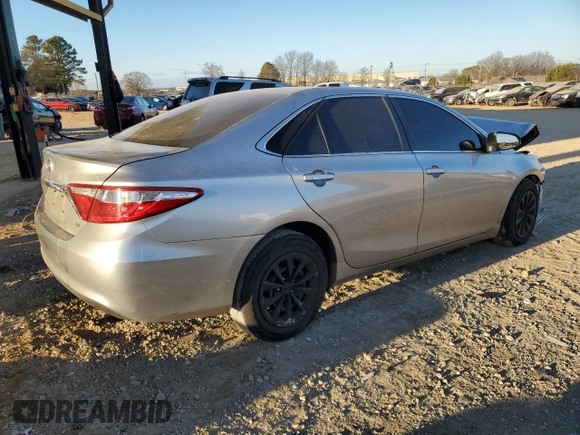 2016 Toyota Camry XLE with VIN 4T4BF1FK4GR583070, listed as a Copart auction lot 42371685 with 109,162 mi miles and Salvage Title. Bid and sale history available at carsss.com. Image 3.