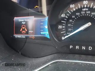 2016 Ford Fusion SE с VIN 3FA6P0HD5GR132698, выставлен на аукционе IAAI как лот 41461975 с пробегом 127 855 миль миль и . История ставок и продаж доступна на DreamBid. Изображение 7.