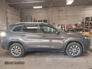 2019 Jeep Cherokee Latitude Plus with VIN 1C4PJMLB1KD139940, listed as a IAAI auction lot 41754134 with 113,237 mi miles. Bid and sale history available at carsss.com. Image 13.