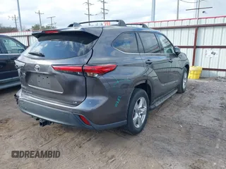 2021 Toyota Highlander L with VIN 5TDZZRAH7MS537442, listed as a IAAI auction lot 41530851 with 56,266 mi miles and . Bid and sale history available at DreamBid. Image 4.