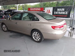 2007 Hyundai Azera SE with VIN KMHFC46F07A236118, listed as a IAAI auction lot 42717090 with 138,531 mi miles and . Bid and sale history available at DreamBid. Image 3.