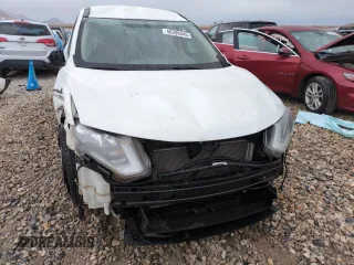 2017 Nissan Rogue SV with VIN KNMAT2MT9HP544611, listed as a Copart auction lot 48399445 with 185,489 mi miles and Salvage Title. Bid and sale history available at carsss.com. Image 5.