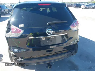 2015 Nissan Rogue SL with VIN 5N1AT2MT6FC755975, listed as a IAAI auction lot 41816748 with 141,648 mi miles. Bid and sale history available at carsss.com. Image 17.