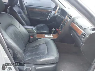 2004 Hyundai XG with VIN KMHFU45E14A279397, listed as a IAAI auction lot 42153103 with Not Provided miles and . Bid and sale history available at DreamBid. Image 5.