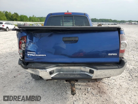 2015 Toyota Tacoma z VIN 5TFUX4EN6FX031844, wystawiony jako Copart lot #60068045 z przebiegiem 125 318 mil mil oraz Czysty tytuł • Clean title. Historia ofert i sprzedaży dostępna na DreamBid. Obrazek 6.
