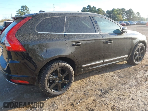 2015 Volvo XC60 T6 with VIN YV4902RK3F2721804, listed as a IAAI auction lot 41833744 with 105,855 mi miles and . Bid and sale history available at DreamBid. Image 4.