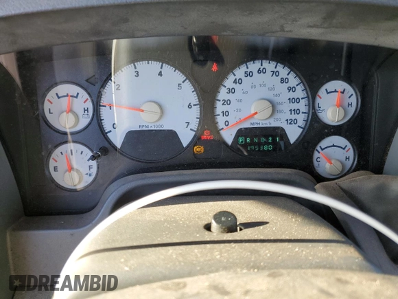2007 Dodge 1500 ST with VIN 1D7HU18P77J517398, listed as a Copart auction lot 75881114 with 195,380 mi miles and Salvage Title. Bid and sale history available at DreamBid. Image 9.