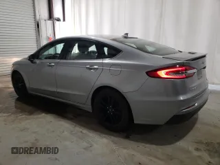 2020 Ford Fusion SE with VIN 3FA6P0HD8LR220834, listed as a Copart auction lot 63946975 with 131,475 mi miles and Clean title. Bid and sale history available at DreamBid. Image 2.