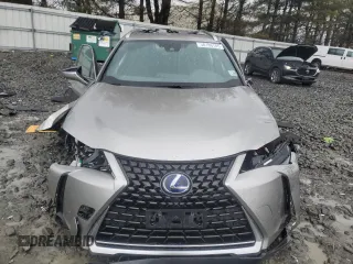 2021 Lexus UX with VIN JTHP9JBH1M2039301, listed as a Copart auction lot 50186785 with 32,242 mi miles and Salvage Title. Bid and sale history available at carsss.com. Image 5.