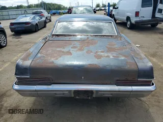 1966 Chevrolet Caprice z VIN 166476N106864, wystawiony jako Copart lot #63774254 z przebiegiem 78 641 mil mil oraz Czysty tytuł • Clean title. Historia ofert i sprzedaży dostępna na DreamBid. Obrazek 6.