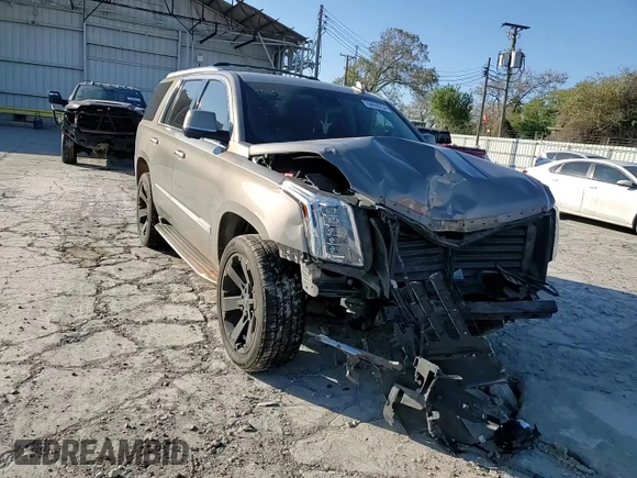 2018 Cadillac Escalade Luxury z VIN 1GYS3BKJXJR140212, wystawiony jako Copart lot #84808834 z przebiegiem 127 402 mil mil oraz Szkody całkowita. Historia ofert i sprzedaży dostępna na DreamBid. Obrazek 11.