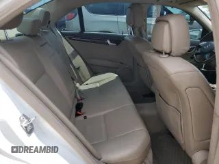 2012 Mercedes-Benz C 300 Sport z VIN WDDGF8BBXCA669679, wystawiony jako Copart lot #60493685 z przebiegiem 143 795 mil mil oraz Czysty tytuł • Clean title. Historia ofert i sprzedaży dostępna na DreamBid. Obrazek 10.