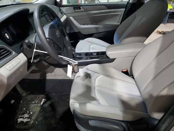2016 Hyundai Sonata Hybrid SE with VIN KMHE24L17GA015560, listed as a Copart auction lot 42124265 with NaN miles and Salvage Title. Bid and sale history available at carsss.com. Image 7.