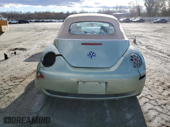 2008 Volkswagen Beetle SE with VIN 3VWRF31Y78M400350, listed as a Copart auction lot 84229794 with 198,777 mi miles and Salvage title. Bid and sale history available at DreamBid. Image 6.