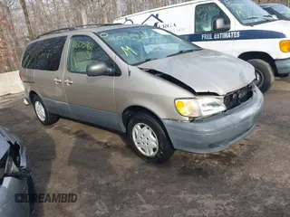 2001 Toyota Sienna CE with VIN 4T3ZF19C91U351141, listed as a IAAI auction lot 41608484 with 325,657 mi miles. Bid and sale history available at carsss.com. Image 1.
