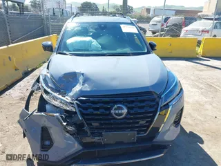 2022 Nissan Kicks SR with VIN 3N1CP5DV2NL486366, listed as a IAAI auction lot 41754498 with 50,998 mi miles. Bid and sale history available at carsss.com. Image 13.