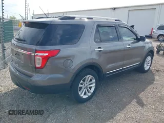 2011 Ford Explorer XLT z VIN 1FMHK8D86BGA56011, wystawiony jako IAAI lot #42134788 z przebiegiem 114 652 mil mil oraz . Historia ofert i sprzedaży dostępna na DreamBid. Obrazek 4.