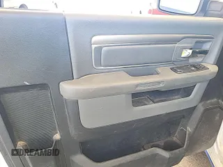 2019 Ram 1500 Tradesman с VIN 3C6JR6DT0KG560768, выставлен на аукционе IAAI как лот 42835356 с пробегом 115 811 миль миль и . История ставок и продаж доступна на DreamBid. Изображение 22.