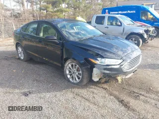 2019 Ford Fusion SE with VIN 3FA6P0HD6KR203724, listed as a IAAI auction lot 41921200 with 95,459 mi miles. Bid and sale history available at carsss.com. Image 1.