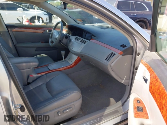 2006 Toyota Avalon XL with VIN 4T1BK36B36U153708, listed as a IAAI auction lot 42049995 with 205,803 mi miles. Bid and sale history available at carsss.com. Image 5.