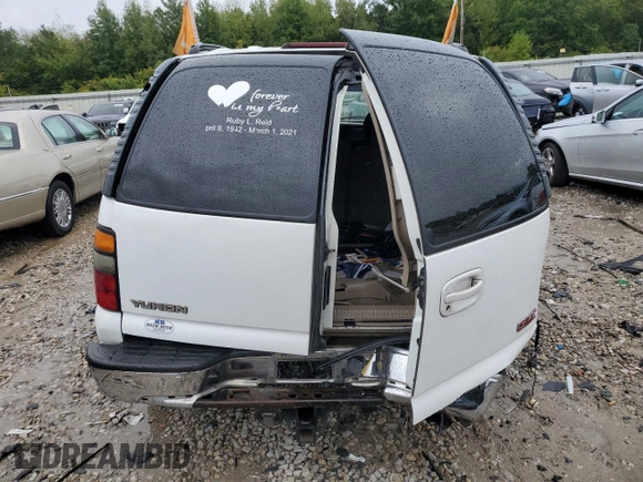 2004 GMC Yukon SLE with VIN 1GKEK13V44J184442, listed as a Copart auction lot 71213744 with 229,193 mi miles and Salvage Title. Bid and sale history available at carsss.com. Image 6.