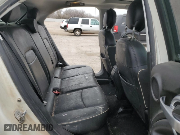 2017 FIAT 500X Lounge with VIN ZFBCFXDB4HP615415, listed as a Copart auction lot 43737305 with 114,259 mi miles and Salvage title. Bid and sale history available at DreamBid. Image 10.