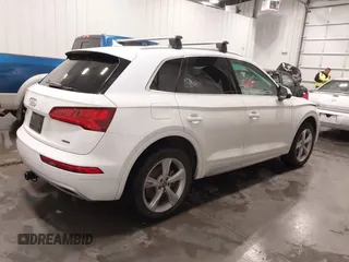 2020 Audi Q5 Premium Plus with VIN WA1BNAFYXL2055300, listed as a IAAI auction lot 41647004 with 66,473 mi miles. Bid and sale history available at carsss.com. Image 4.