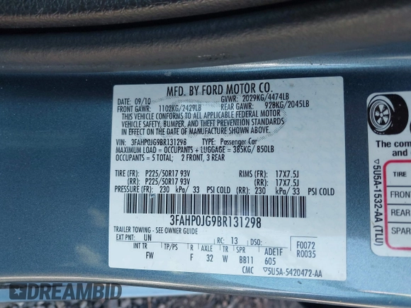 2011 Ford Fusion SEL with VIN 3FAHP0JG9BR131298, listed as a IAAI auction lot 41747976 with 169,000 mi miles. Bid and sale history available at carsss.com. Image 9.