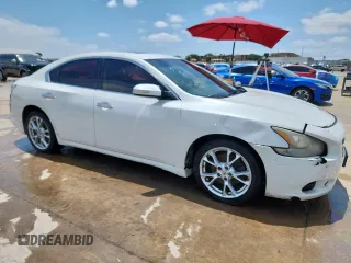 2014 Nissan Maxima SV with VIN 1N4AA5AP7EC460391, listed as a Copart auction lot 59004355 with 205,599 mi miles and Salvage title. Bid and sale history available at DreamBid. Image 4.