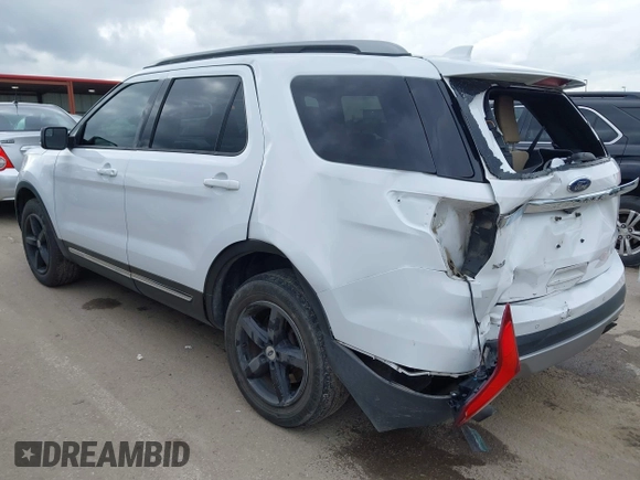 2017 Ford Explorer XLT z VIN 1FM5K8DH8HGC24324, wystawiony jako IAAI lot #42513961 z przebiegiem 119 697 mil mil oraz . Historia ofert i sprzedaży dostępna na DreamBid. Obrazek 3.