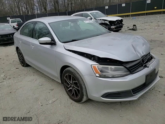 2014 Volkswagen Jetta Sedan SE w/Connectivity with VIN 3VWD17AJ8EM221717, listed as a Copart auction lot 47173345 with 154,155 mi miles and Salvage Title. Bid and sale history available at carsss.com. Image 10.