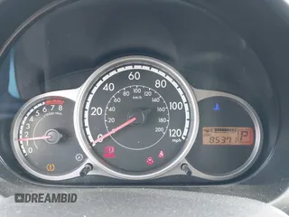 2012 Mazda 2 Sport z VIN JM1DE1KY5C0149990, wystawiony jako IAAI lot #42177069 z przebiegiem 85 371 mil mil oraz . Historia ofert i sprzedaży dostępna na DreamBid. Obrazek 7.