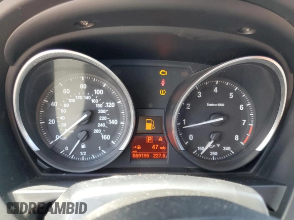 2009 BMW Z4 sDrive35i с VIN WBALM73549E164950, выставлен на аукционе Copart как лот 60711395 с пробегом 69 195 миль миль и Списание • Salvage title. История ставок и продаж доступна на DreamBid. Изображение 9.