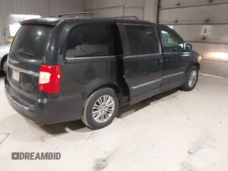 2014 Chrysler Town & Country Touring with VIN 2C4RC1BG5ER111459, listed as a IAAI auction lot 41368175 with 198,965 mi miles. Bid and sale history available at carsss.com. Image 4.